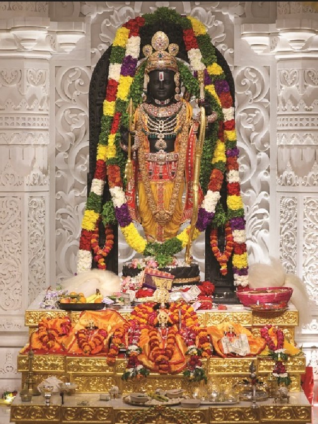 अयोध्या में राम मंदिर प्राण प्रतिष्ठा की 10 खूबसूरत तस्वीरें !